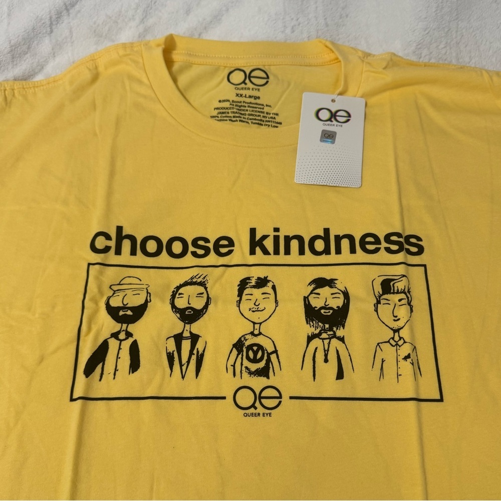 Queer Eye Choose Kindness with Cast Graphic Tee Size 2XL